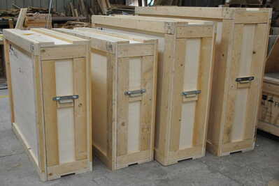 wooden-boxes-packing