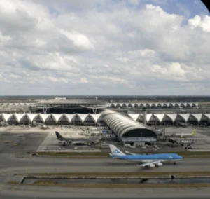Main-airport-in-Thailand-what-you-need-to-know-about-Bangkok-Suvarnabhumi
